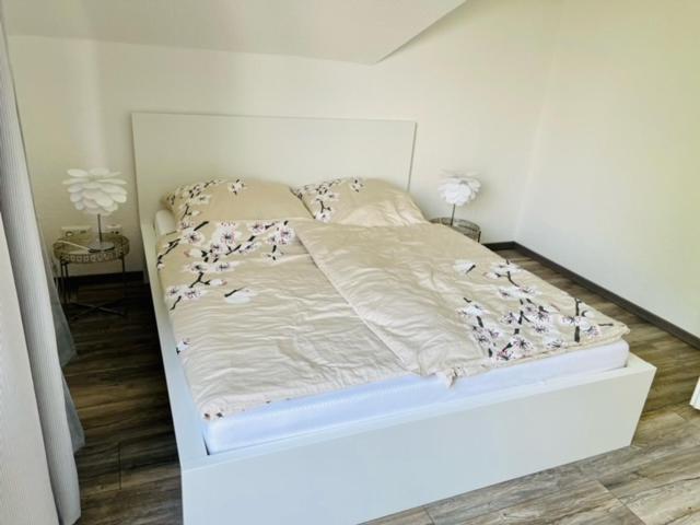 Apartment 160Qm 5 Schlafzimmer 1 Wohnzimmer Terrasse Und Balkon Wilhelmshaven Esterno foto